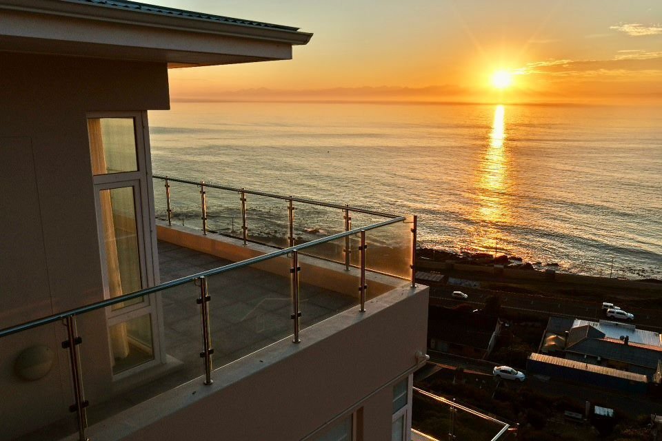 House in Glencairn, Cape Town, Western Cape 3 - 17535379