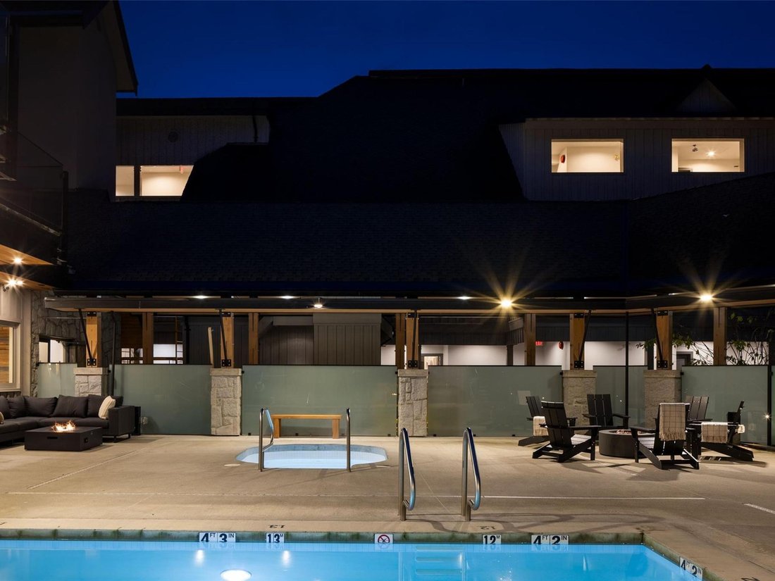 House in Whistler, British Columbia, Canada 1 - 17636006