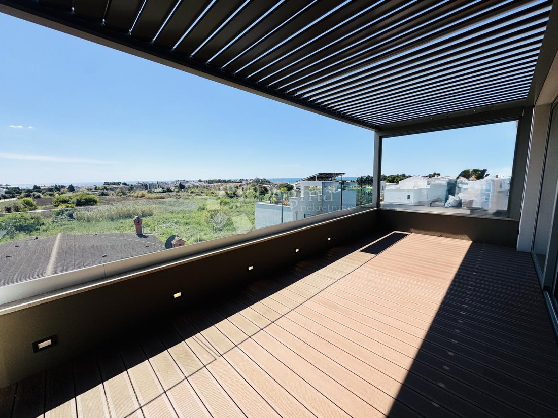 Apartment in Novigrad, Istria County, Croatia 4 - 17633529