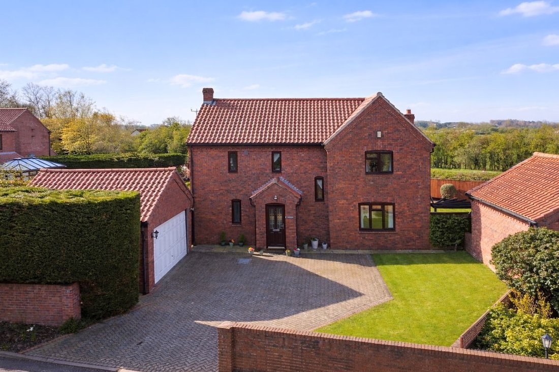 House in Dalton-on-Tees, England 1 - 17633696