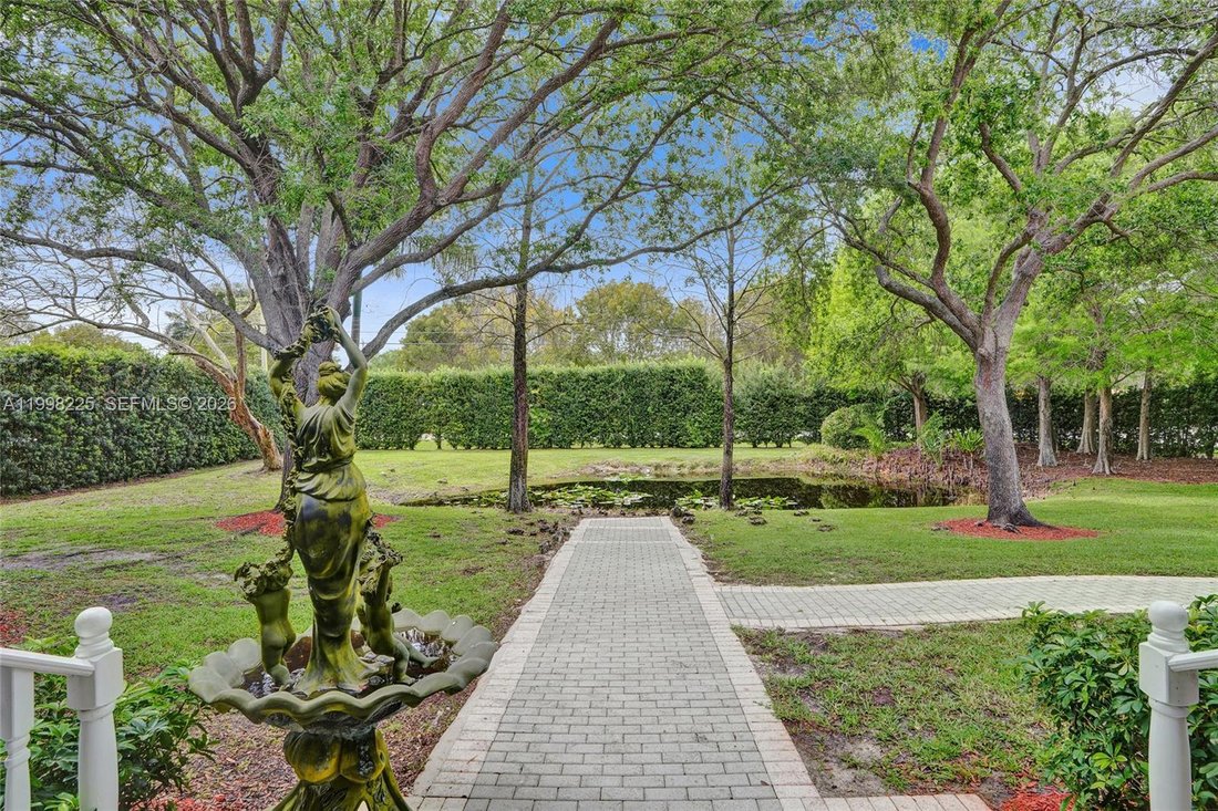 House in Davie, Florida, United States 4 - 17631044