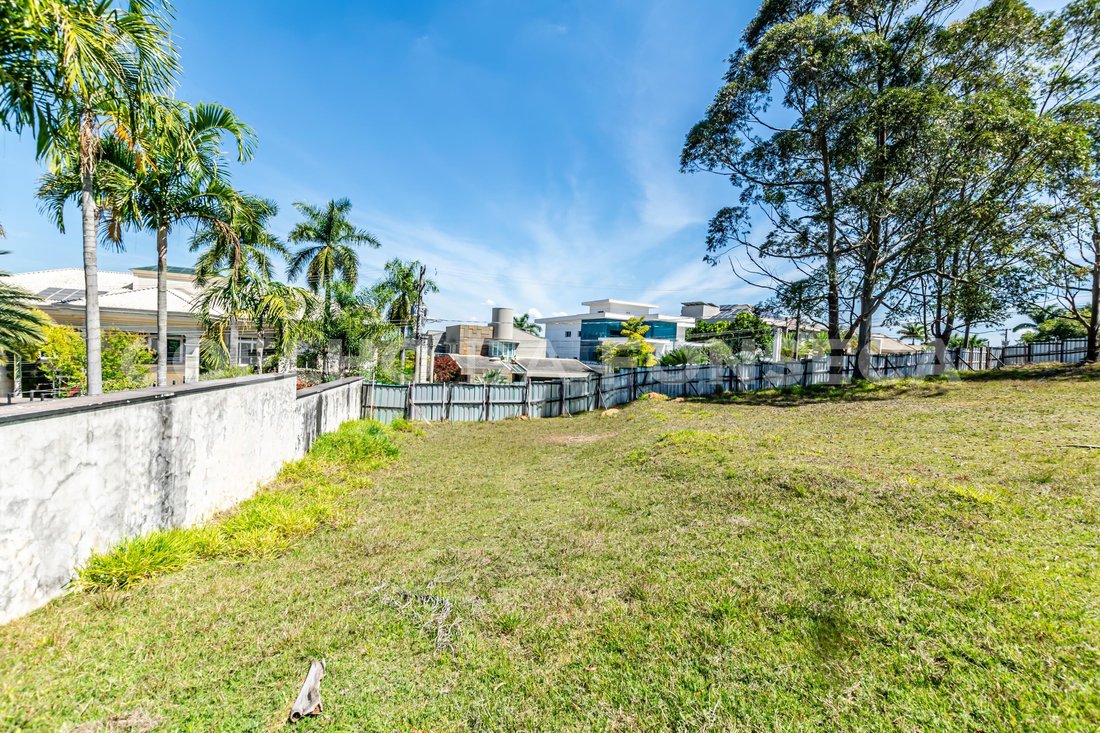 Condo in Santana de Parnaíba, State of São Paulo, Brazil 1 - 17637869