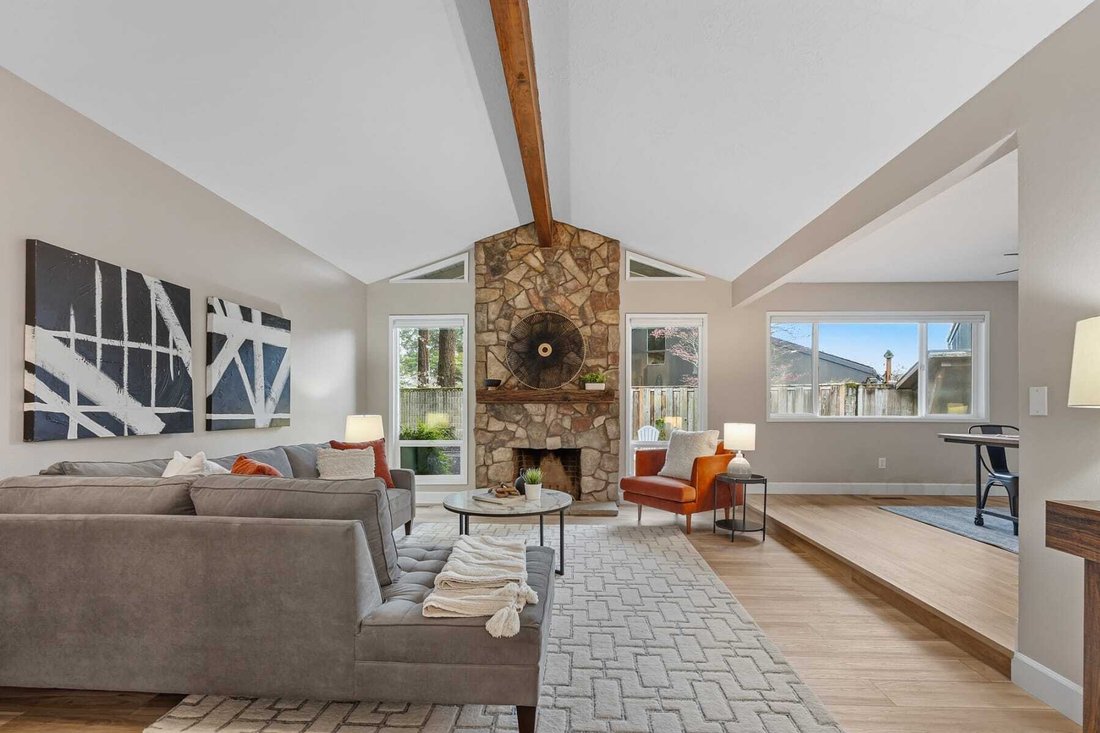 House in Cedar Hills, Oregon, United States 4 - 17630639
