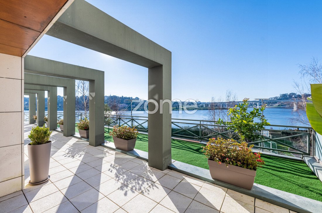 Wohnung in Valbom, Distrikt Porto, Portugal 1 - 17634094