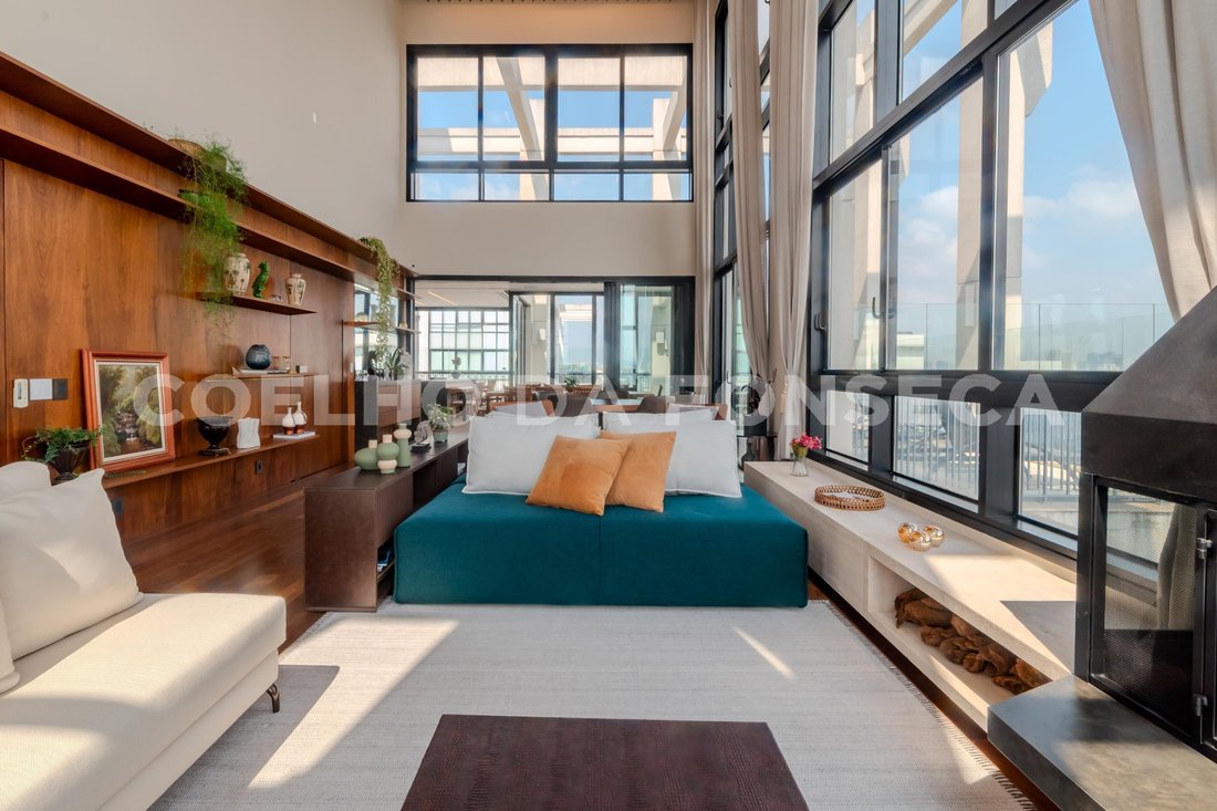 Condo in São Paulo, State of São Paulo, Brazil 2 - 17639584