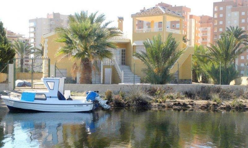 Villa in La Manga del Mar Menor, San Javier, Región de Murcia 1 - 17642812