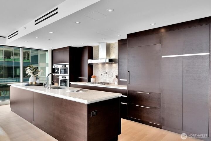 Condo in Seattle, Washington, United States 5 - 17385134