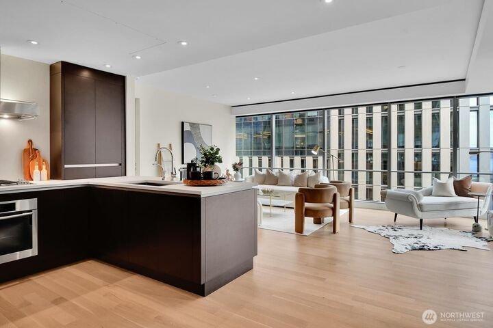 Condo in Seattle, Washington, United States 4 - 17385141