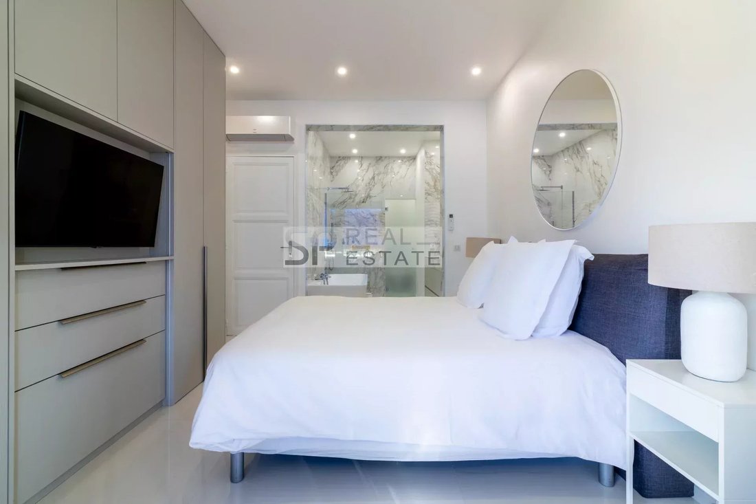 Apartment in French Riviera, Provence-Alpes-Côte d'Azur, France 3 - 14295894