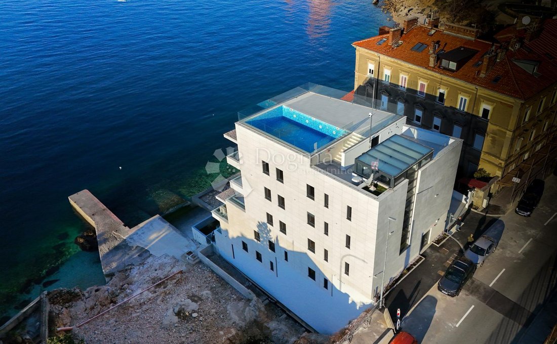 Apartment in Mjesni odbor Pecine, Grad Rijeka, Primorje-Gorski Kotar County 4 - 16890285