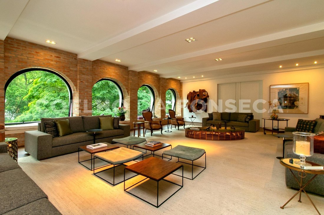 Condo in São Paulo, State of São Paulo, Brazil 1 - 15640153