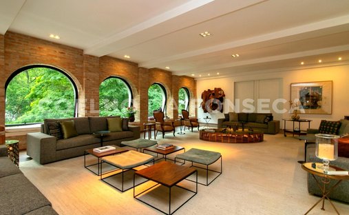 Condo in São Paulo, State of São Paulo, Brazil 1