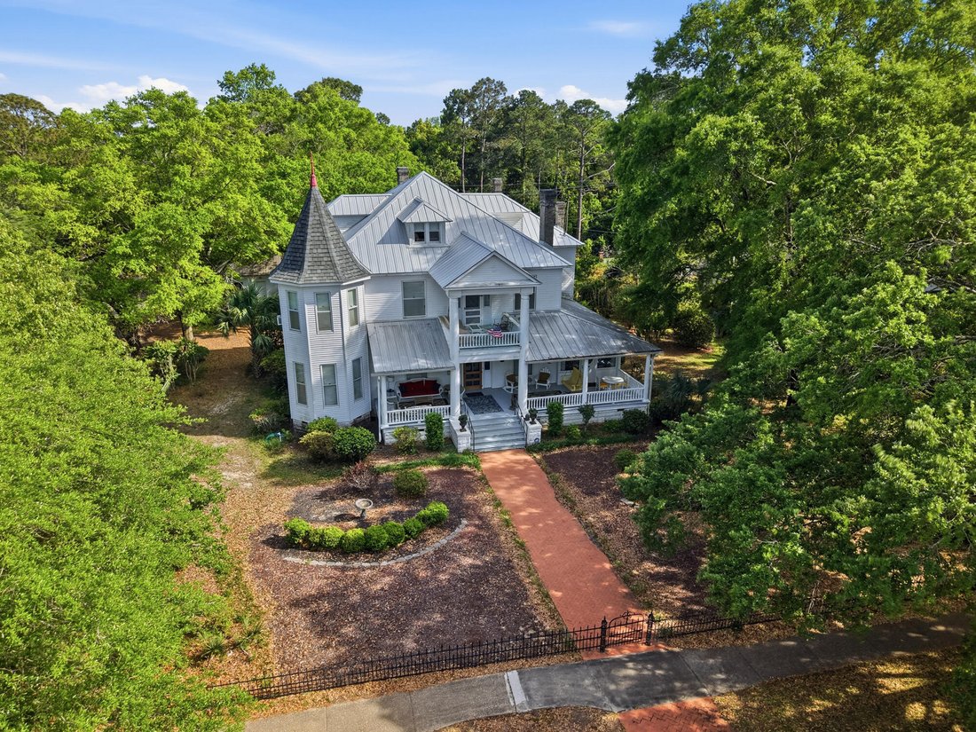 House in DeFuniak Springs, Florida, United States 4 - 17630775
