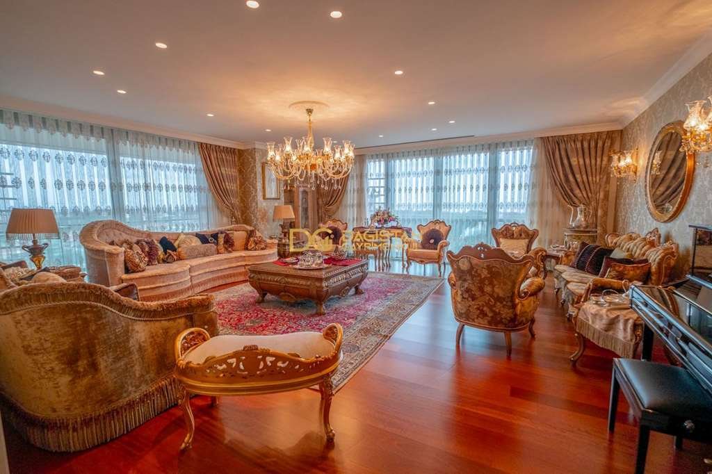 Apartment in İstanbul, İstanbul, Turkey 1 - 17628243