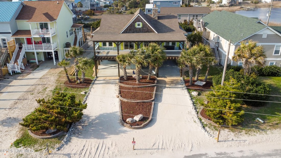 House in North Topsail Beach, North Carolina, United States 2 - 17627797