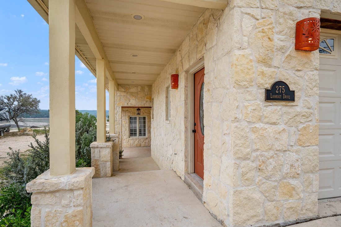 House in Pipe Creek, Texas, United States 2 - 17636231