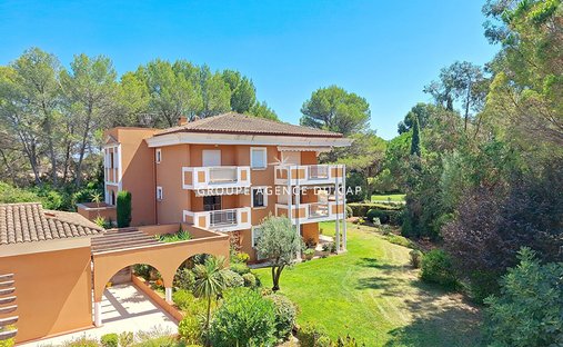 Apartment in Valescure-Vaulongue-Clair Bois-Vallon Suveret, Saint-Raphaël, France 1