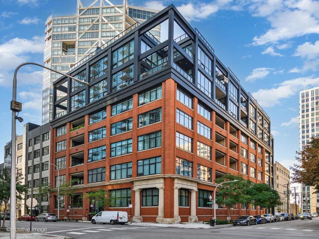 House in Chicago, Illinois, United States 1 - 17642983
