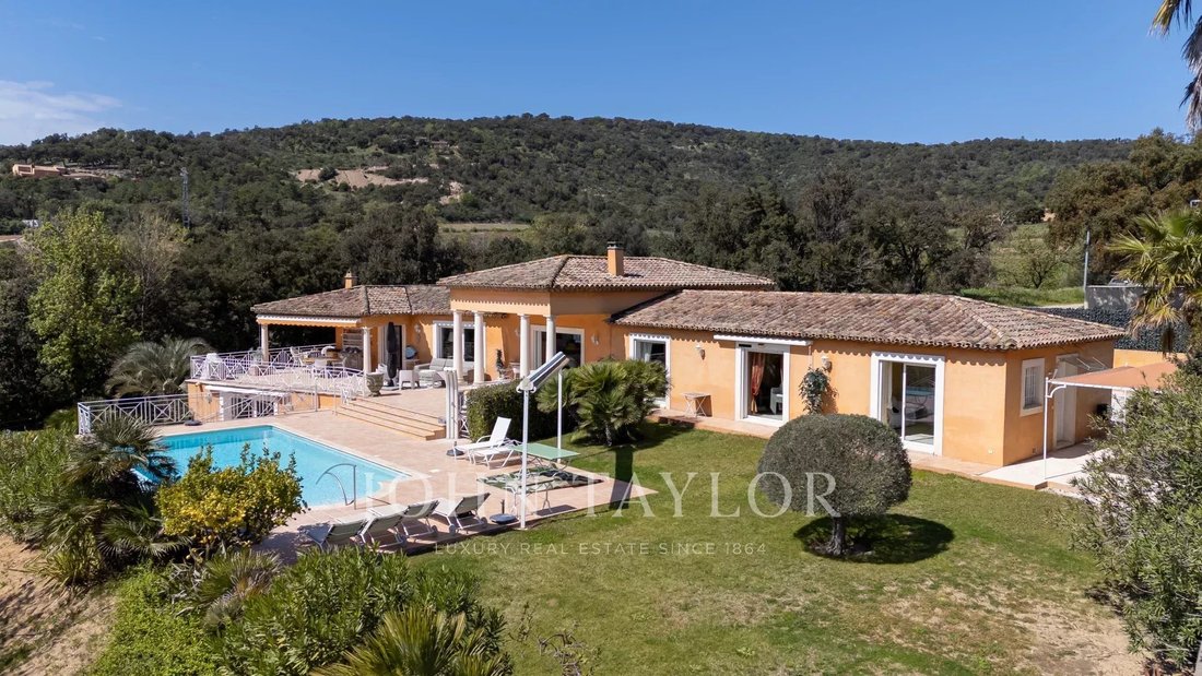Villa in Grimaud, Provence-Alpes-Côte d'Azur, France 1 - 15144031