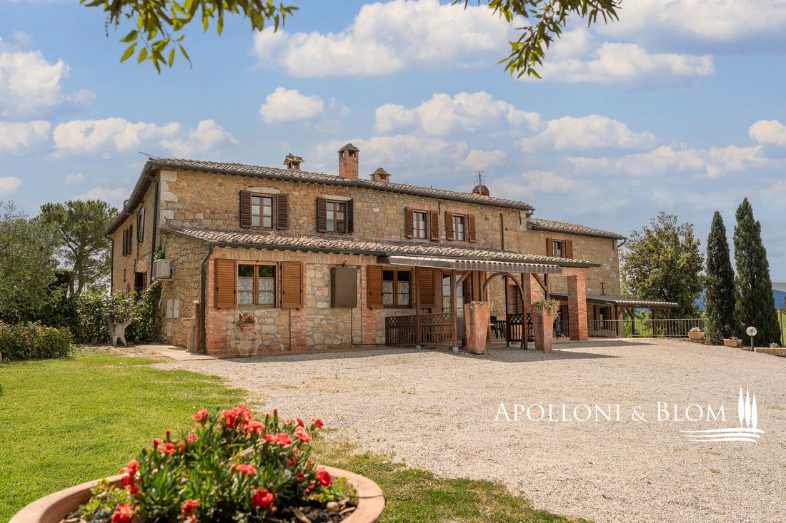 Villa in San Quirico d'Orcia, Tuscany, Italy 1 - 17629598