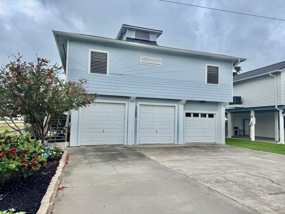 House in Galveston, Texas, United States 2 - 17628763