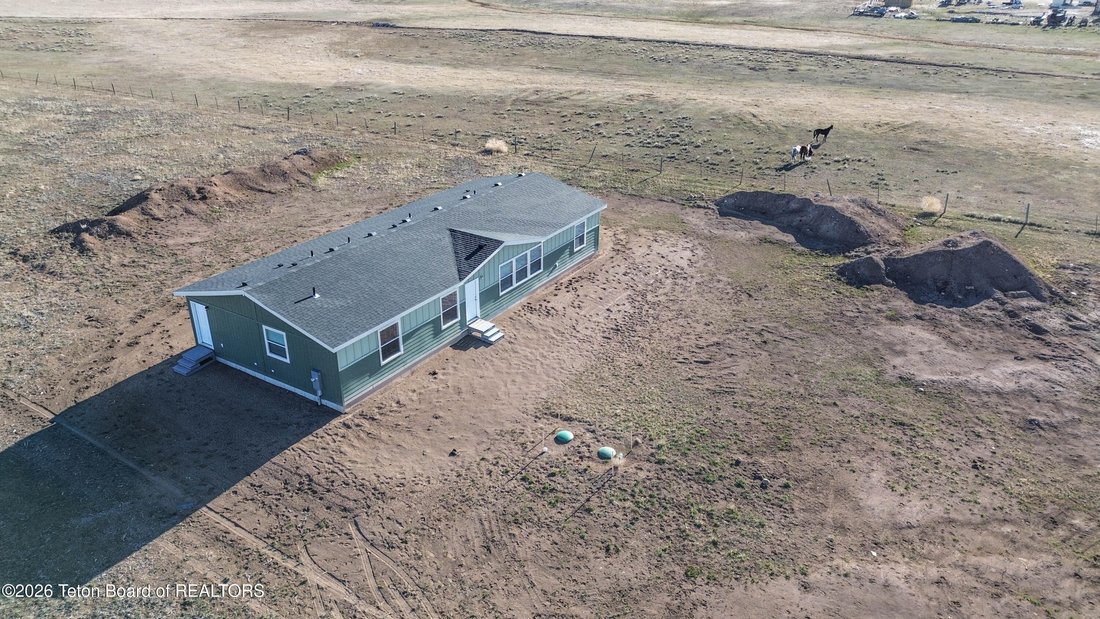 House in Pinedale, Wyoming, United States 2 - 16113333