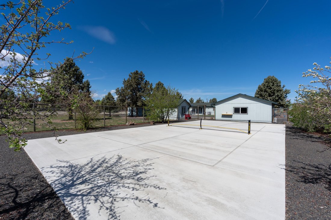 Land in Terrebonne, Oregon, United States 2 - 17638816