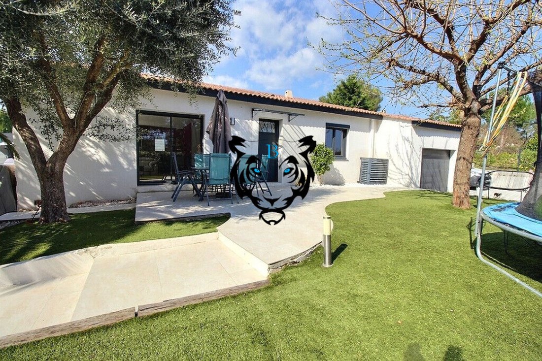 Casa en Ecarts, Roquebrune-sur-Argens, Francia 1 - 17629178