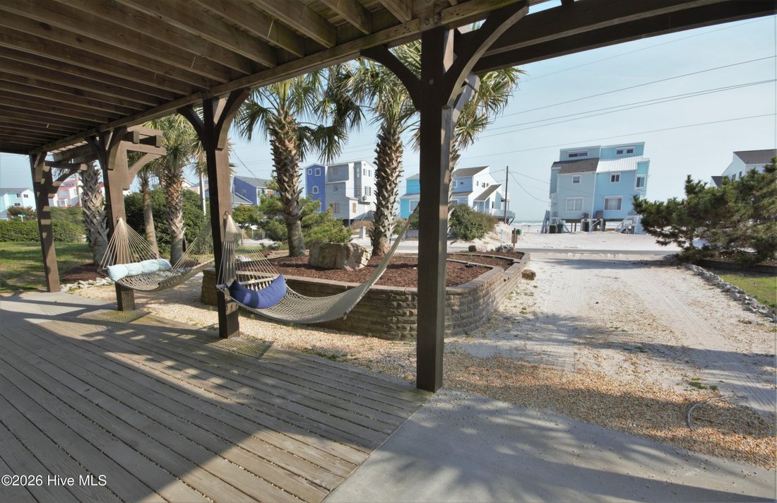House in North Topsail Beach, North Carolina, United States 3 - 17627797