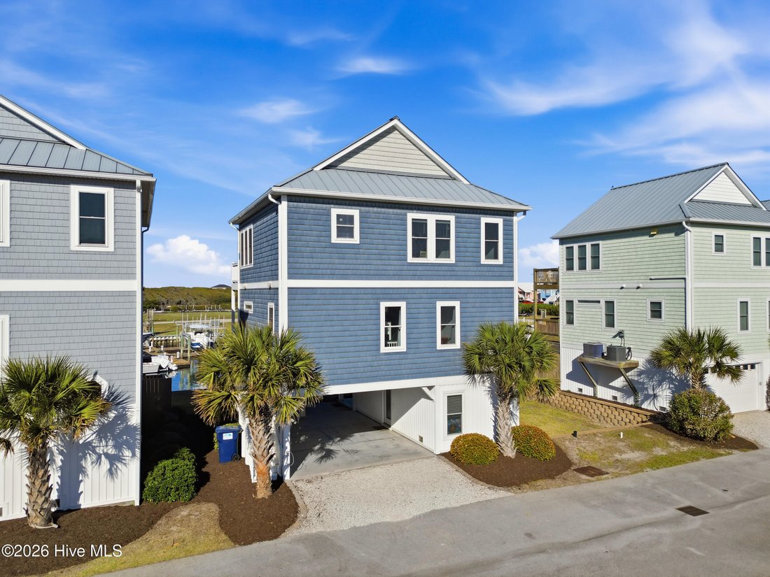 House in Topsail Beach, North Carolina, United States 4 - 17627806