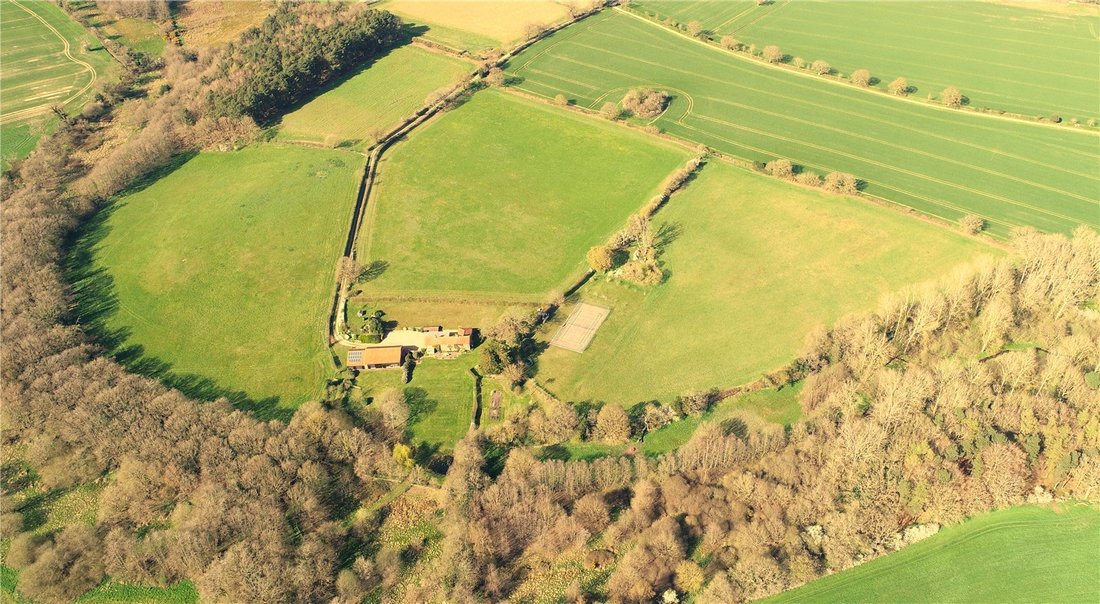 House in Briston, England 5 - 15900131