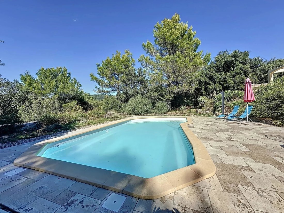 Villa in Tavernes, Provence-Alpes-Côte d'Azur, France 3 - 17629658