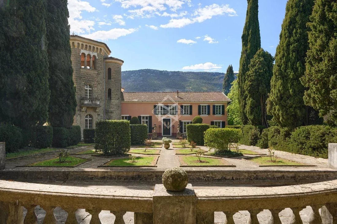 Estate in Sud-Village-Pointe, Contes, France 5 - 17629756