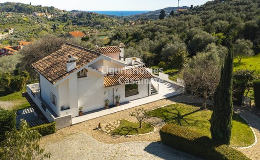 Villa a Oneglia, Imperia, Liguria 1
