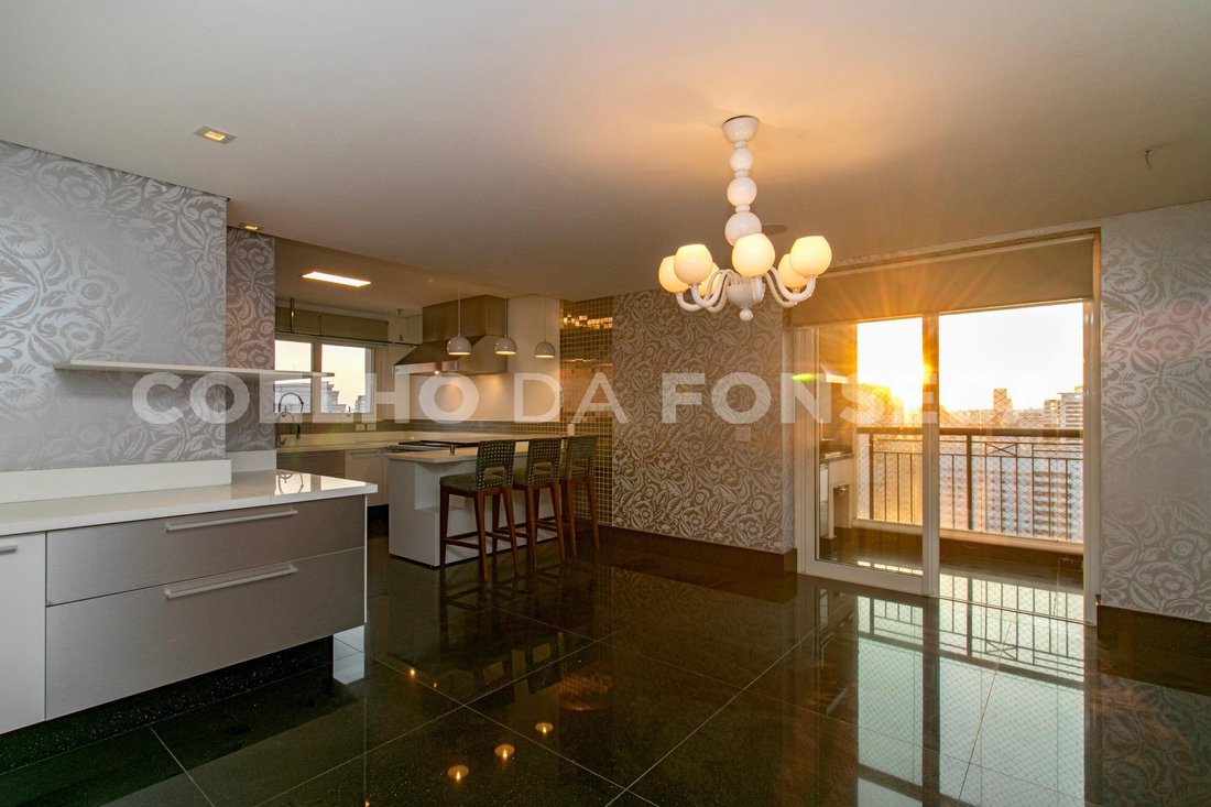 Condo in São Paulo, State of São Paulo, Brazil 4 - 17635505