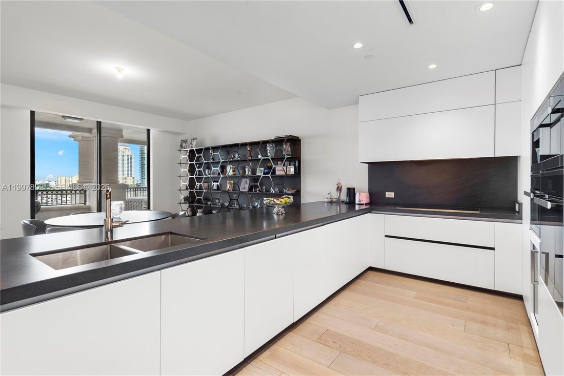 Condo in Miami Beach, Florida, United States 4 - 17629036