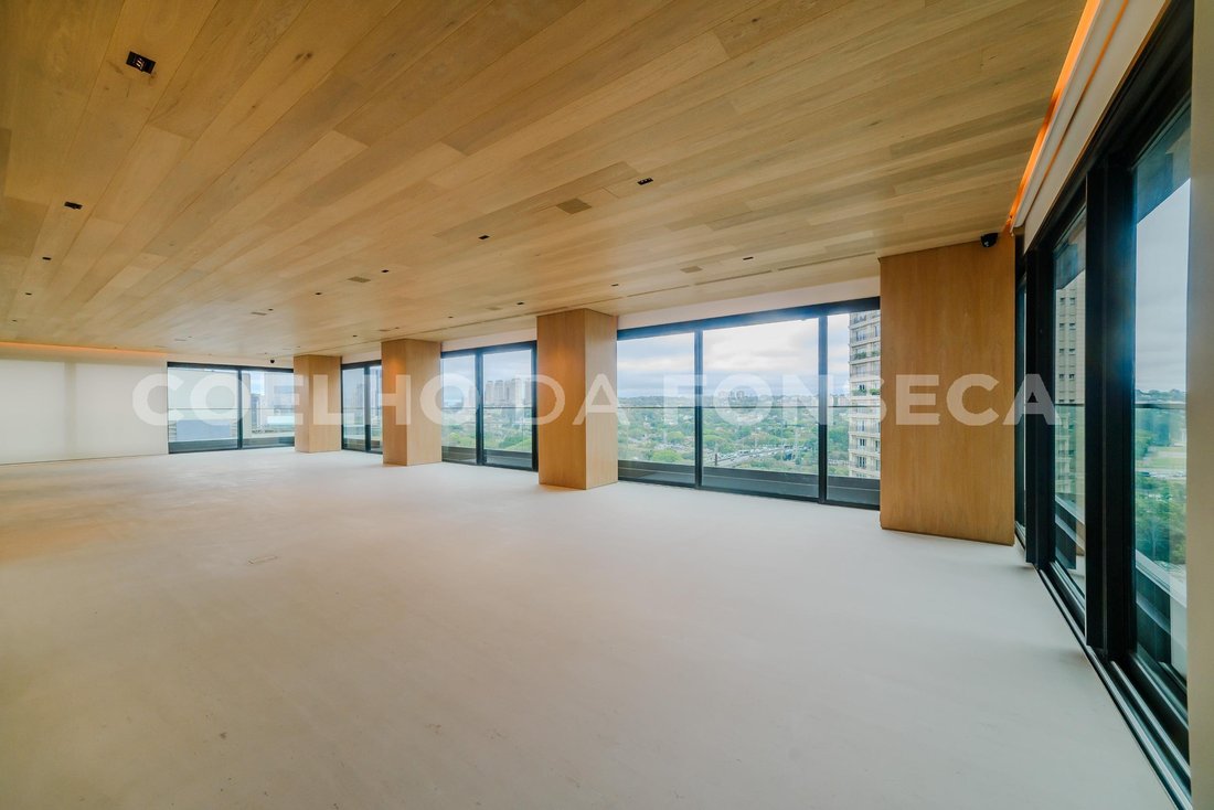 Condo in São Paulo, State of São Paulo, Brazil 1 - 17639751