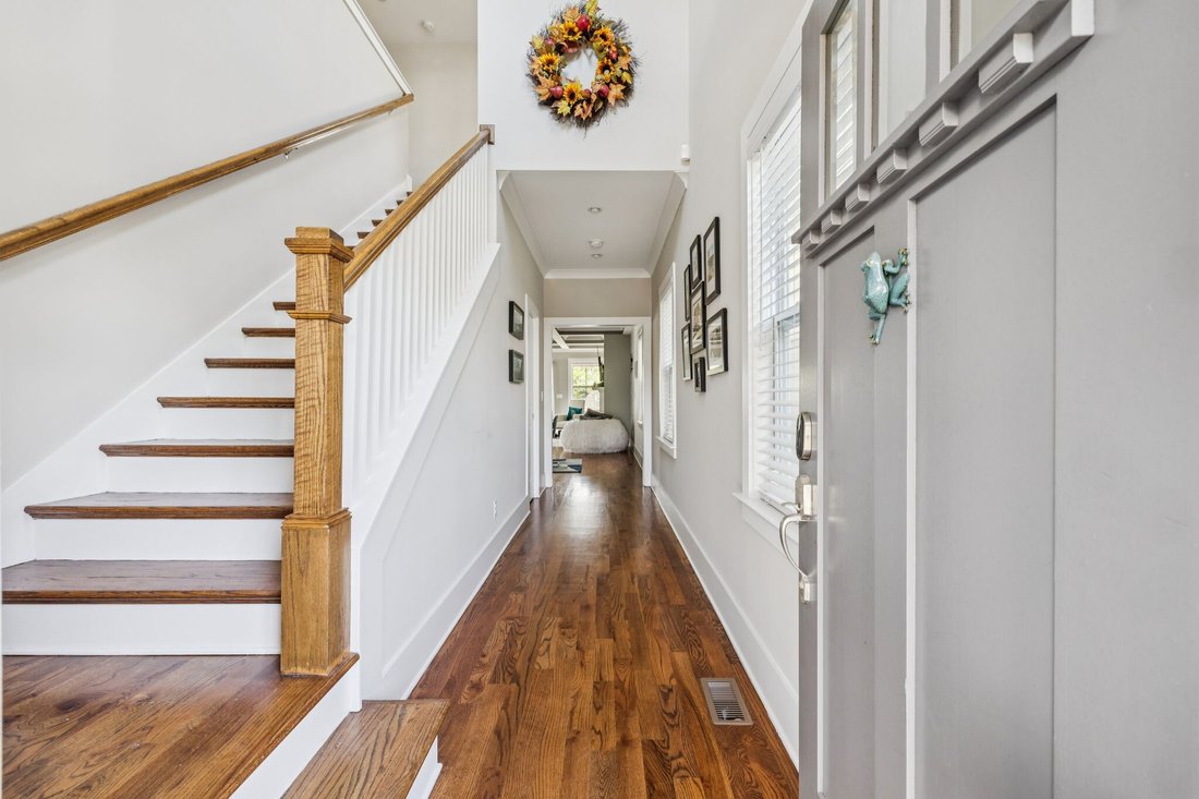 Co Op in Nashville, Tennessee, United States 5 - 17639125