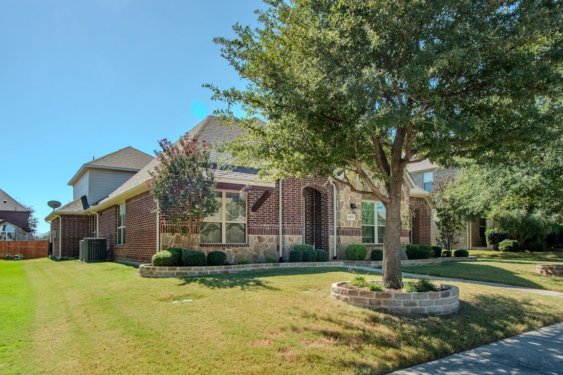 House in Frisco, Texas, United States 2 - 17628526