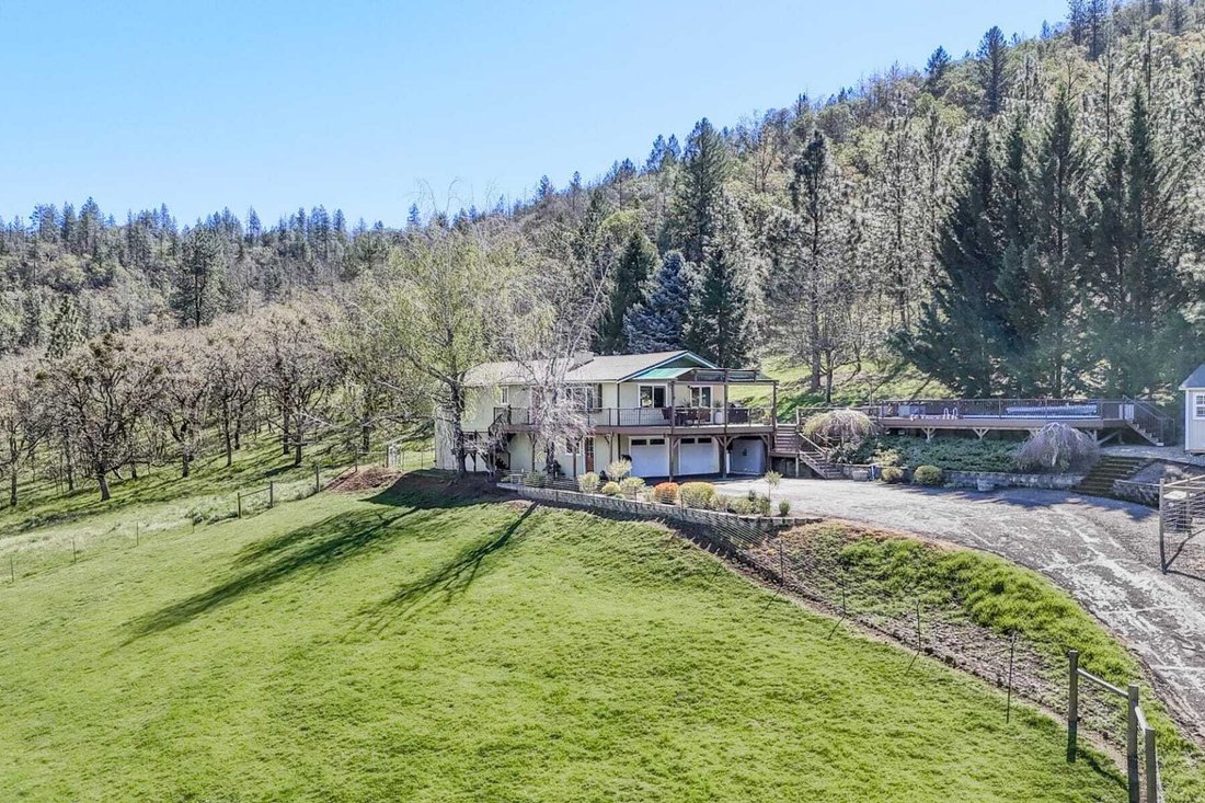 House in Medford, Oregon, United States 3 - 17630502