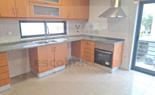 Maison à Laranjeiro e Feijo, Setúbal Municipality, Portugal 1