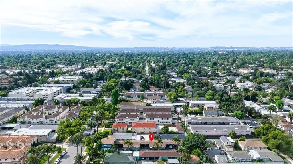 Altadena, California, United States 5 - 17633448