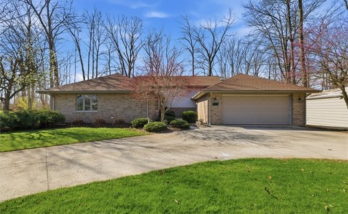 House in Holiday Lakes, Ohio, United States 1