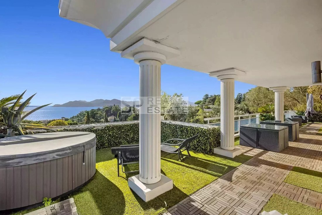 Apartment in Les Muriers, Cannes, France 2 - 16810067