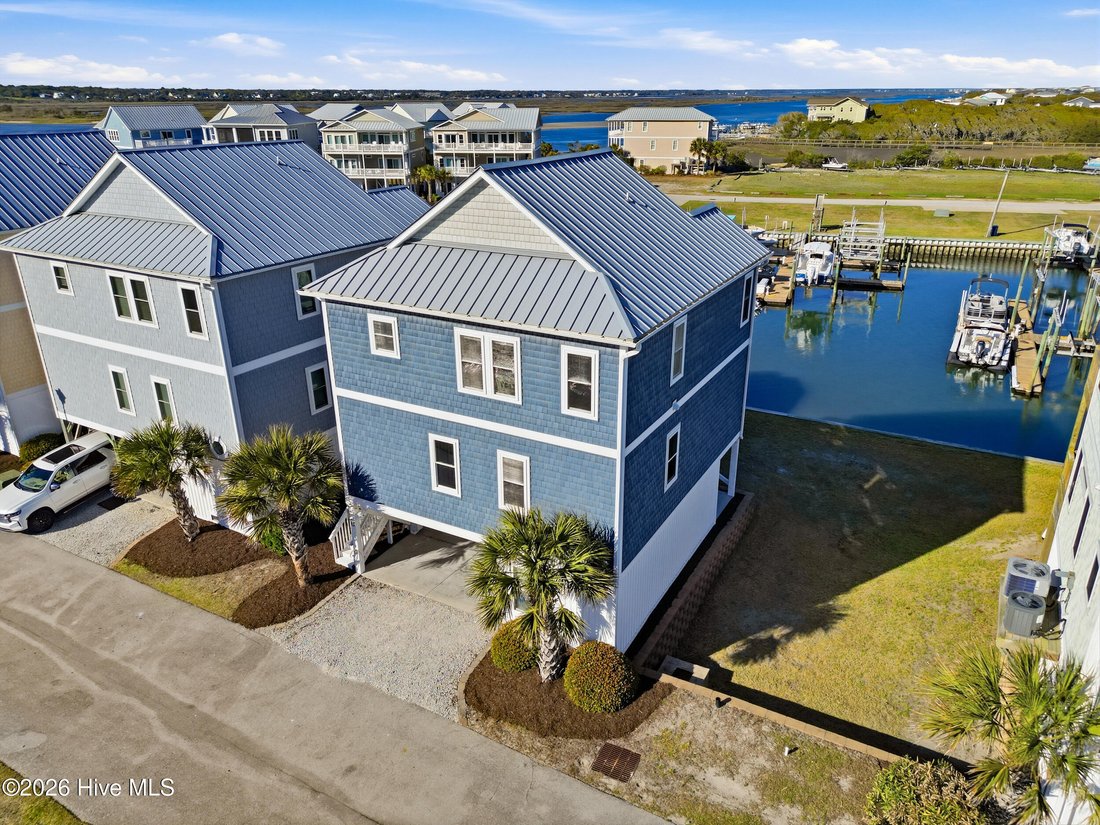 House in Topsail Beach, North Carolina, United States 3 - 17627806