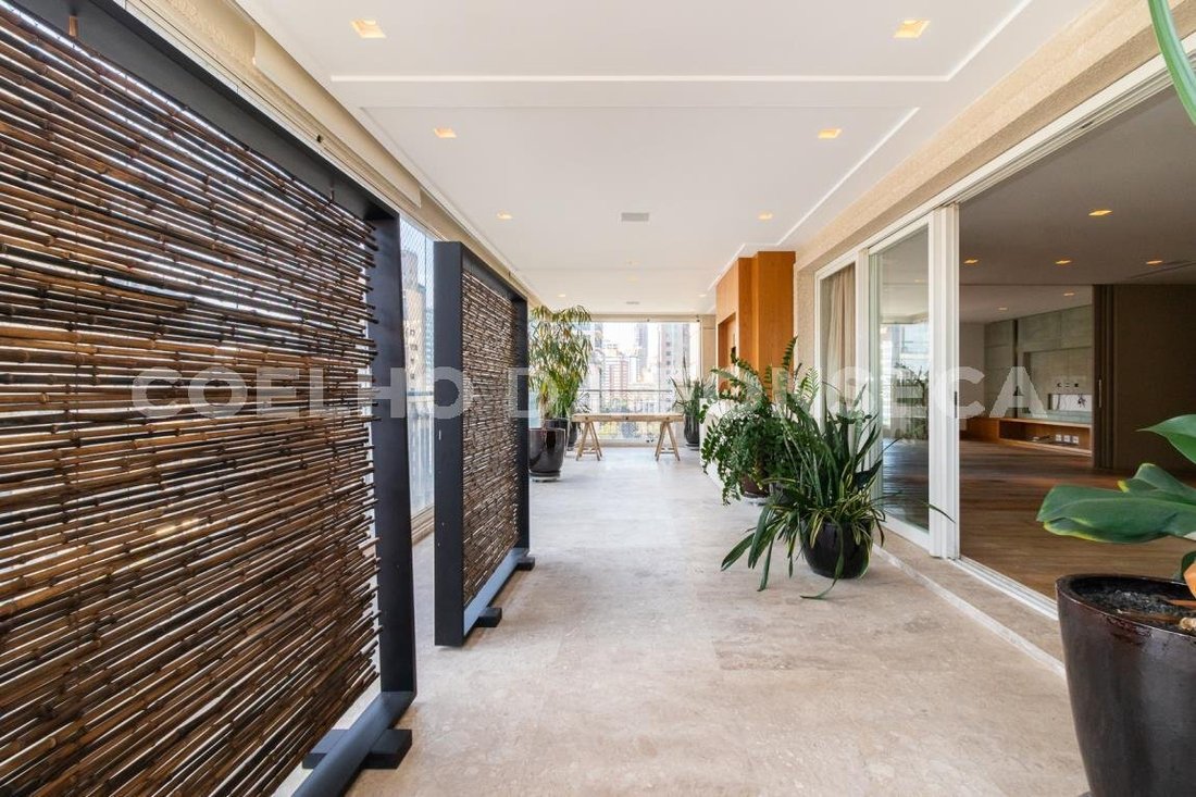 Condo in São Paulo, State of São Paulo, Brazil 2 - 17636004