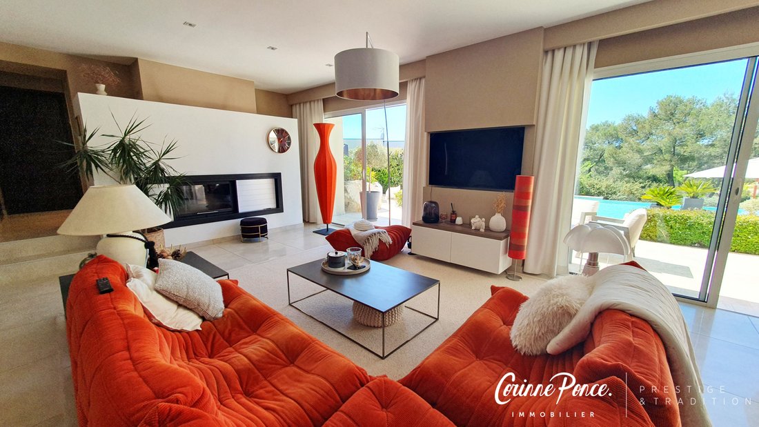 Villa in Camplanier, Nimes, France 3 - 17632469