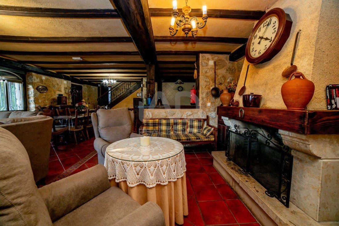 Country House in Ciudad Rodrigo, Castile and Leon, Spain 4 - 17630453