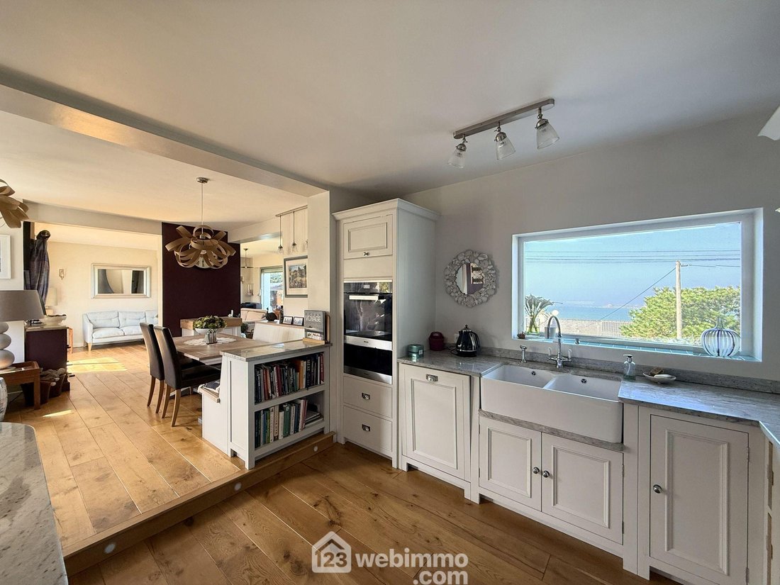 Villa in Tredrez-Locquemeau, Brittany, France 4 - 17629543