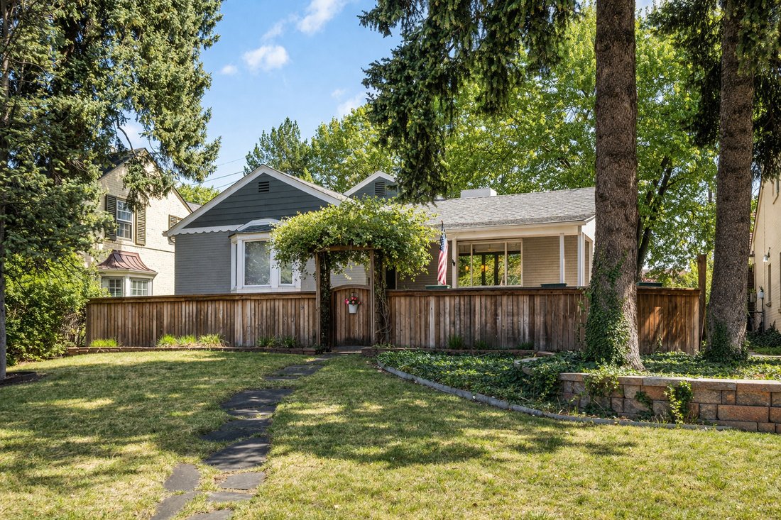 House in Denver, Colorado, United States 2 - 17630684